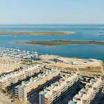 3 Bedroom In Marina Village Apartamento Olhão