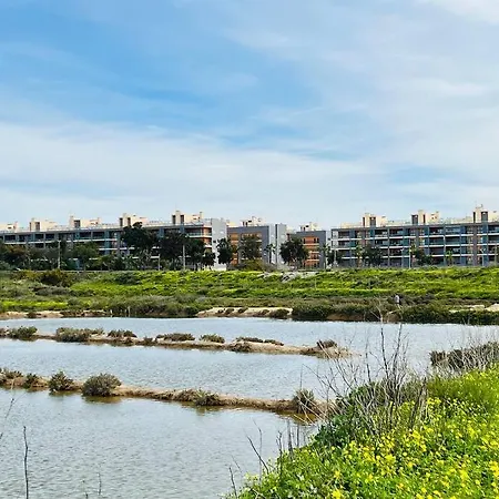 3 Bedroom In Marina Village * Olhão
