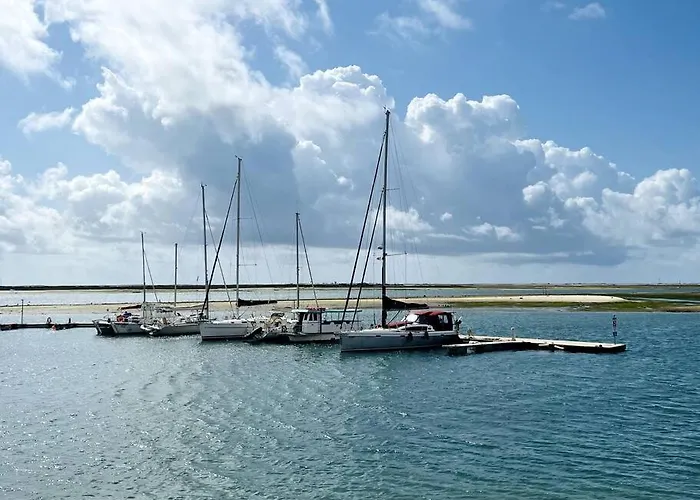 3 Bedroom In Marina Village *